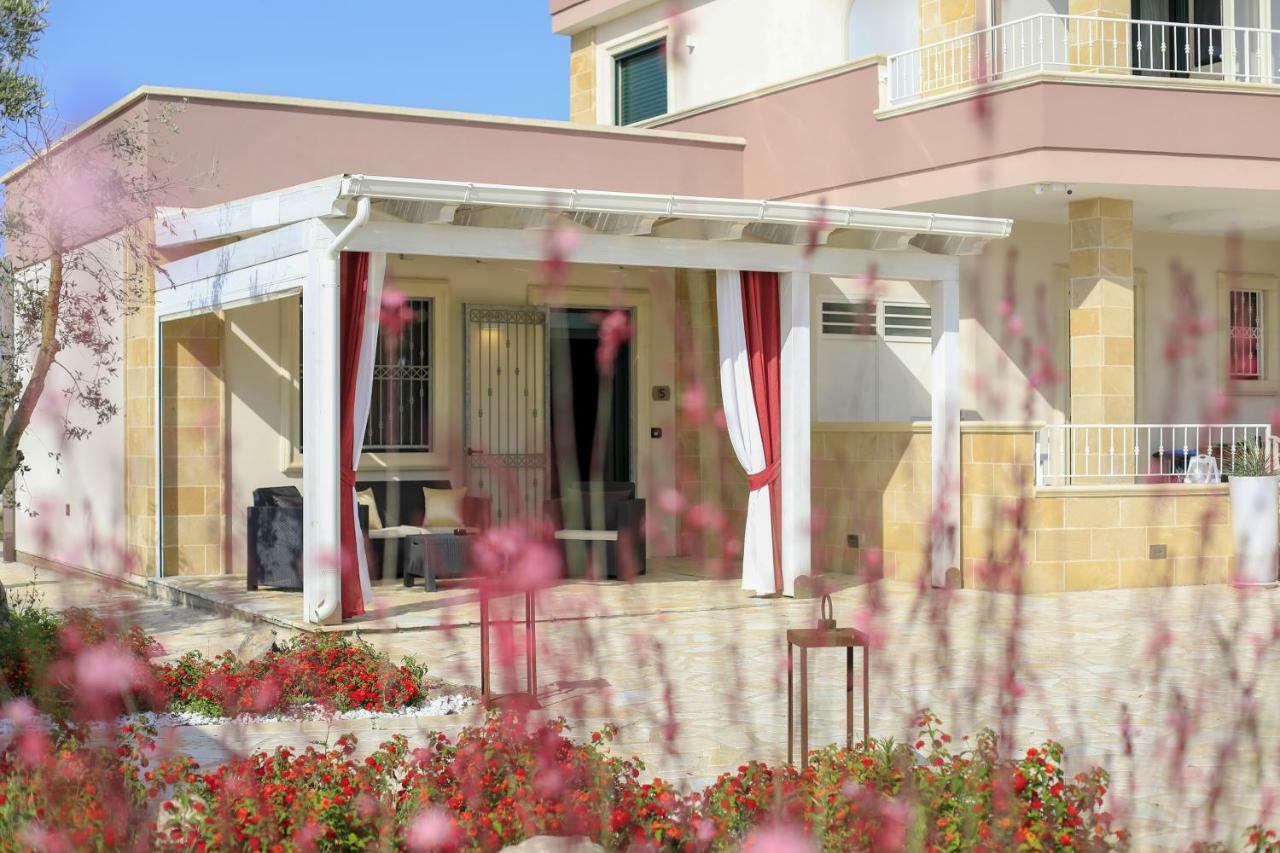 Terra Dei Sogni Bed and Breakfast Torre Lapillo Εξωτερικό φωτογραφία